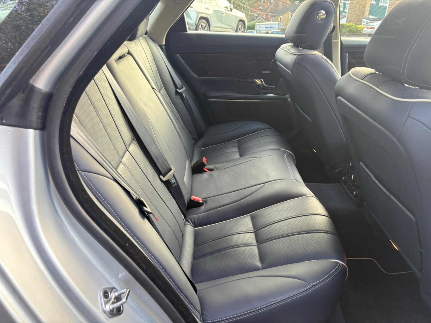 Used Jaguar XJ 2010 for sale - 76648120: Photo 78