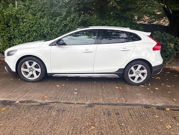 Used Volvo V40 2013 for sale - 79660047: Photo