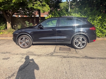 Used Porsche Cayenne 2012 for sale - 79331056: Photo