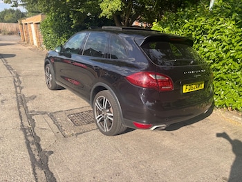 Used Porsche Cayenne 2012 for sale - 79331056: Photo
