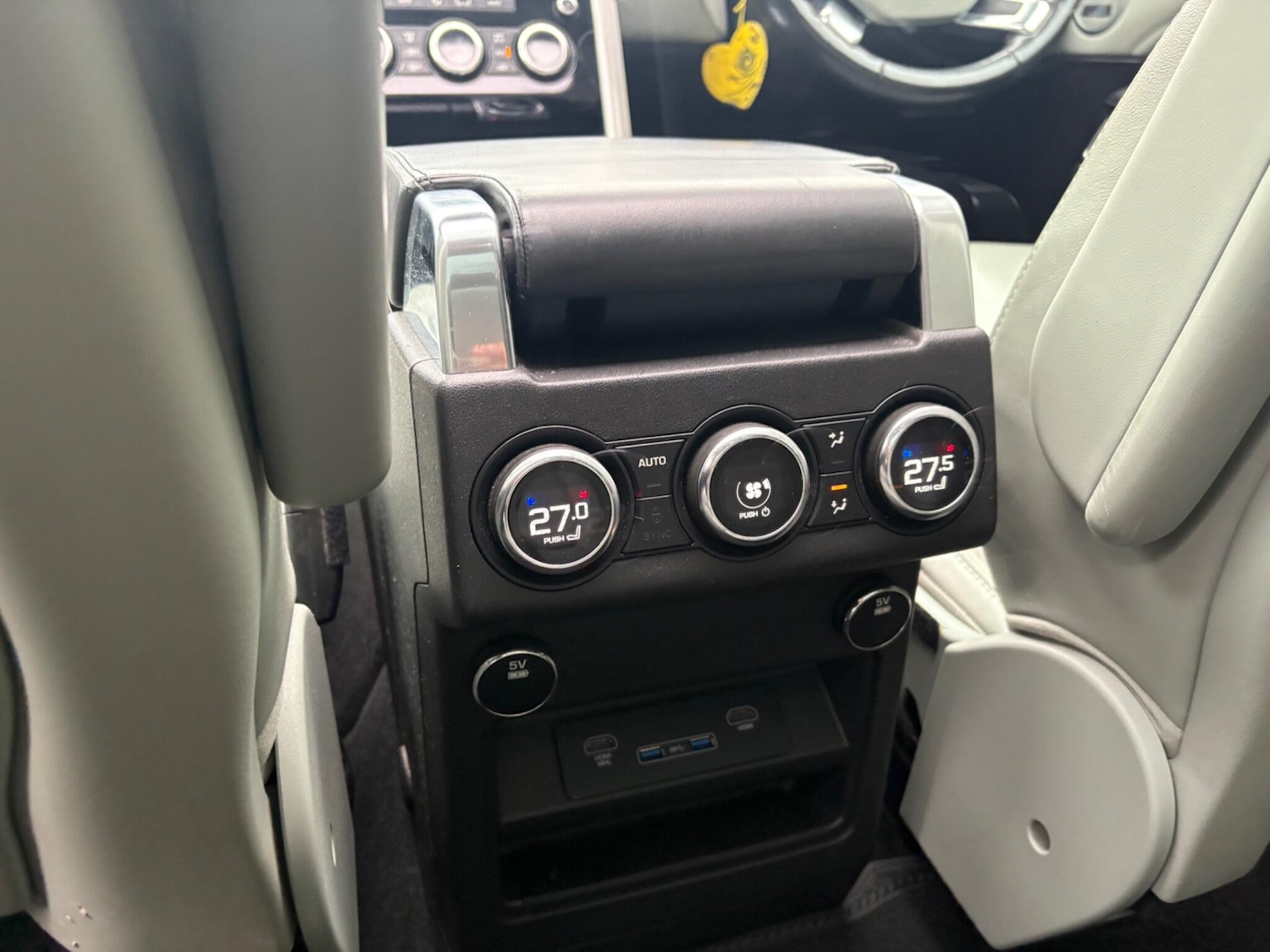 Used Land Rover Discovery 2017 for sale - 76731740: Photo 33