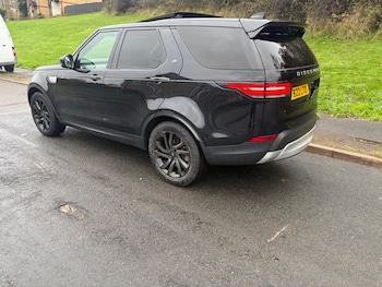 Used Land Rover Discovery 2017 for sale - 76731740: Photo