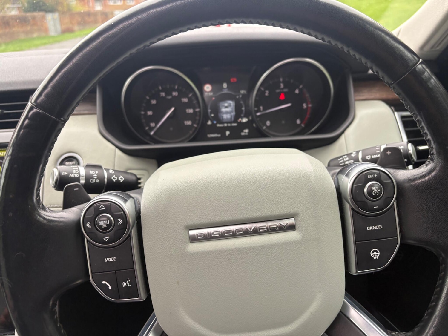 Used Land Rover Discovery 2017 for sale - 76731740: Photo 43