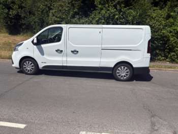 Used Nissan NV300 2018 for sale - 75083541: Photo