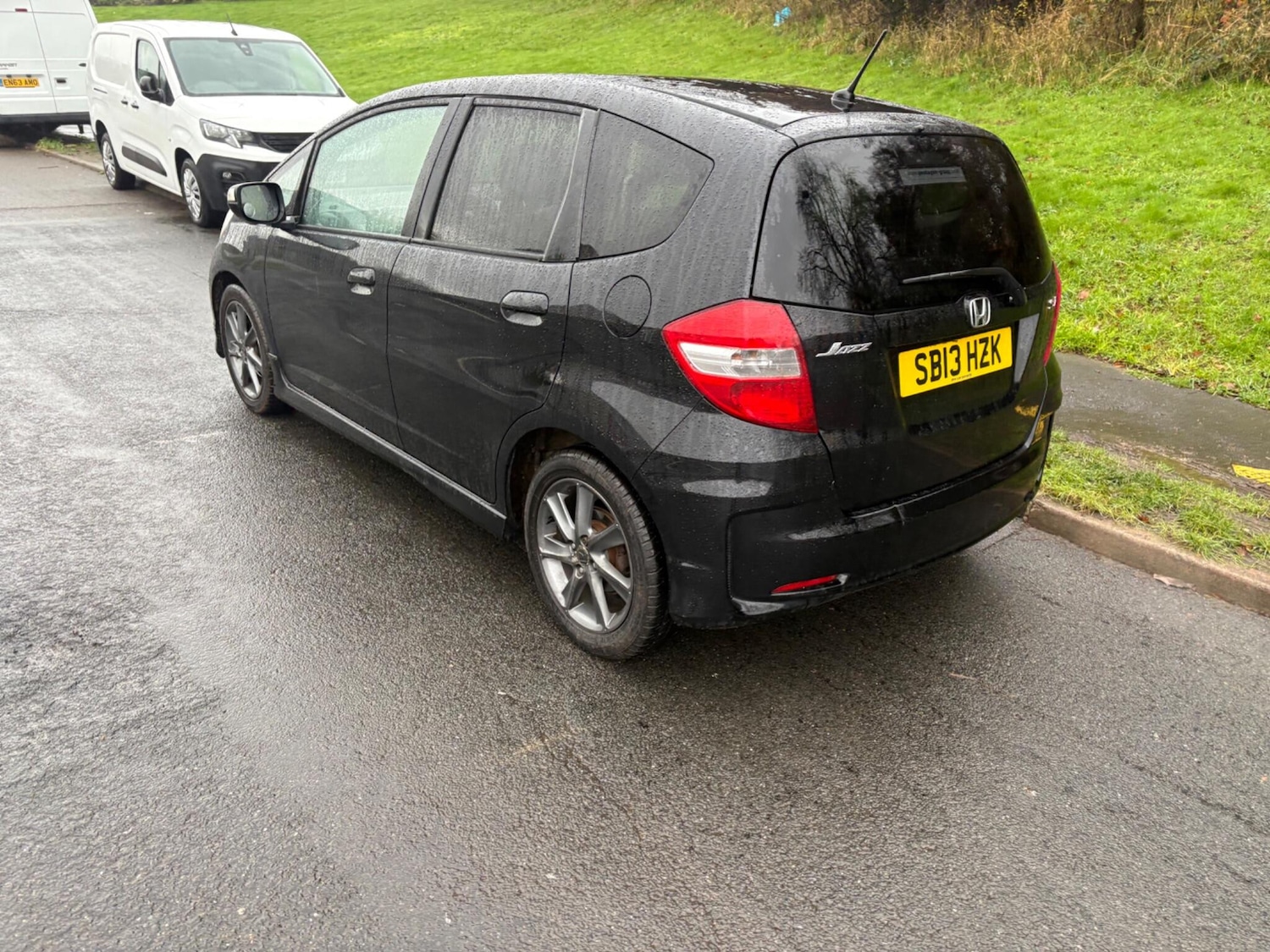 Used Honda Jazz 2013 for sale - 76836540: Photo 63