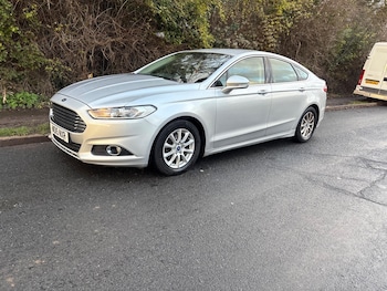 2015 (15) - 2.0 TDCi ECOnetic Zetec 5dr