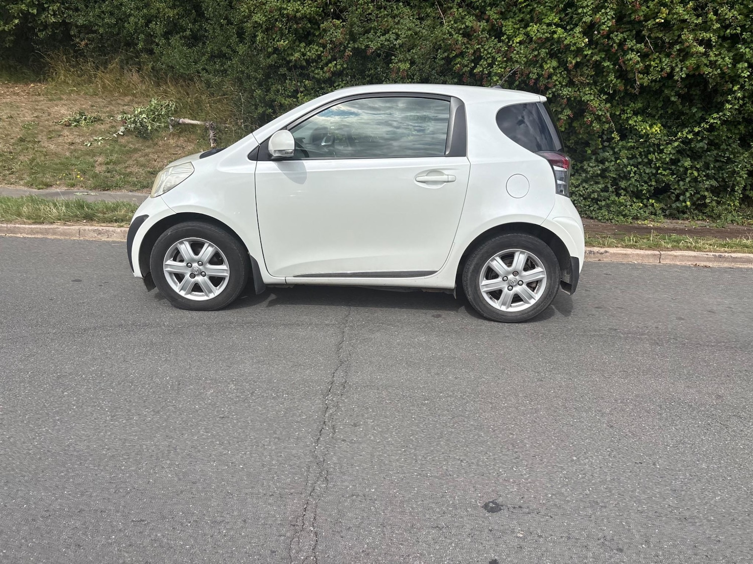 Used Toyota IQ 2009 for sale - 76999602: Photo 3