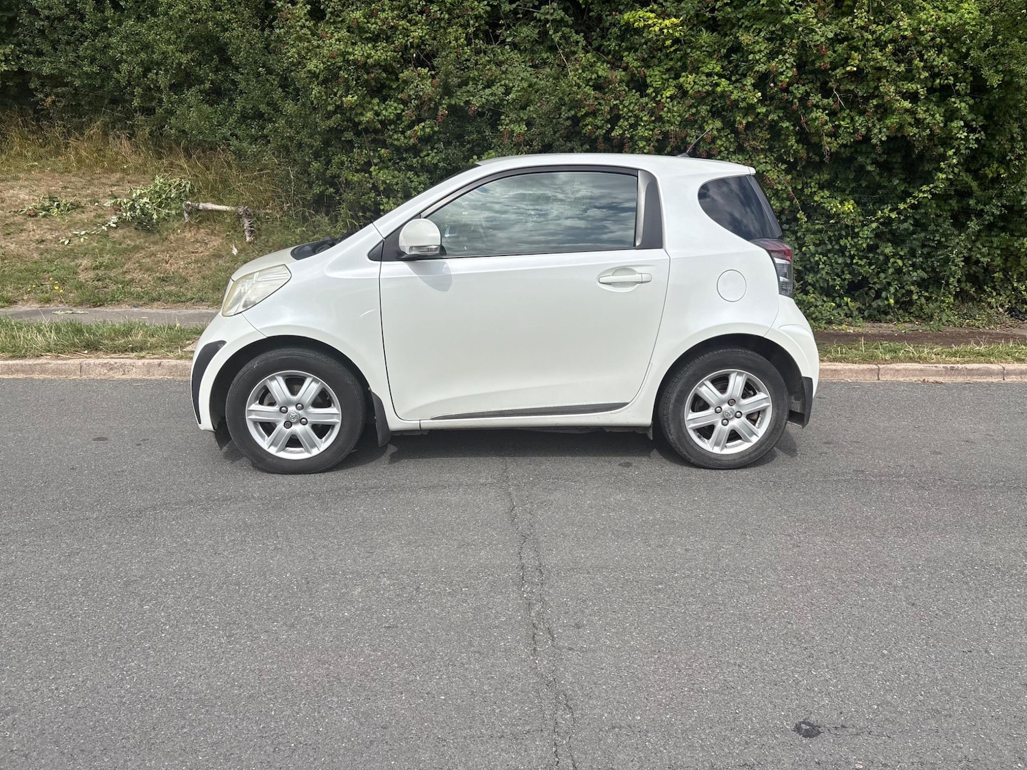 Used Toyota IQ 2009 for sale - 76999602: Photo 51