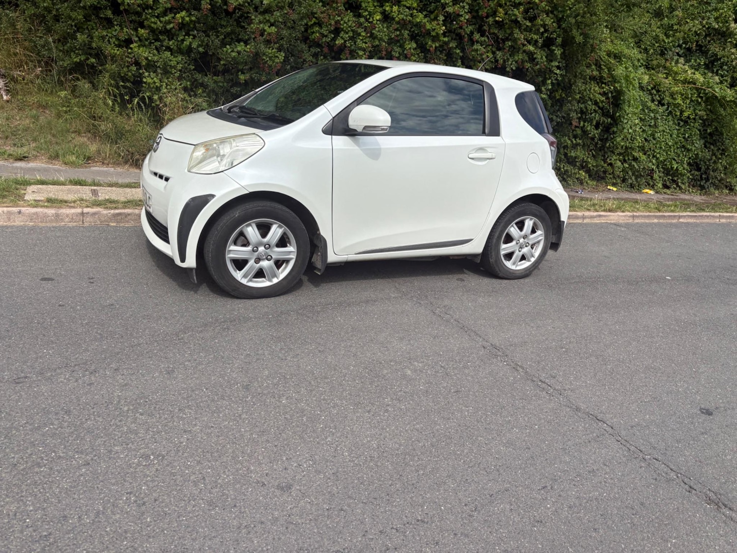 Used Toyota IQ 2009 for sale - 76999602: Photo 52
