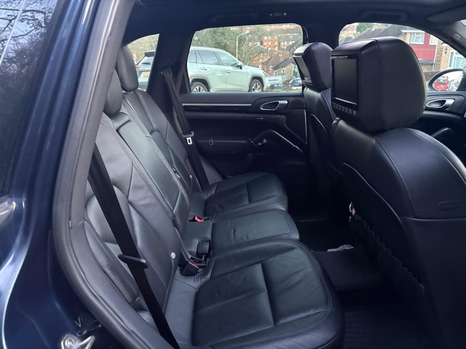 Used Porsche Cayenne 2011 for sale - 76773511: Photo 16