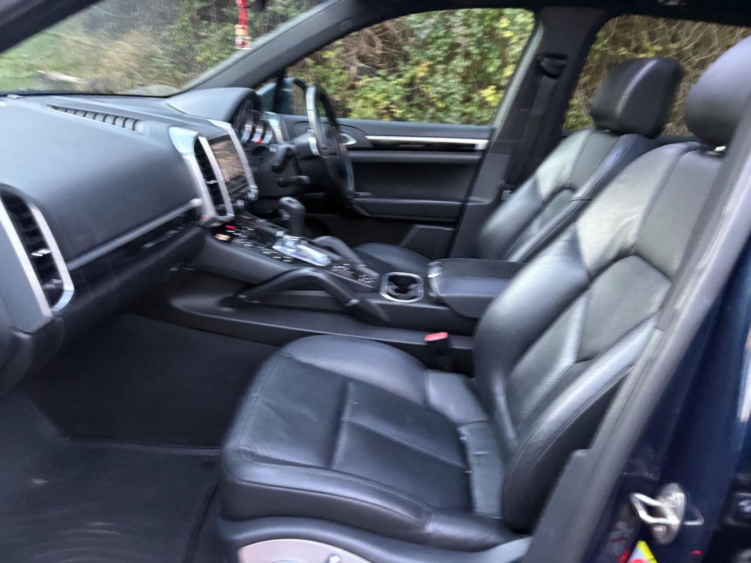 Used Porsche Cayenne 2011 for sale - 76773511: Photo 29