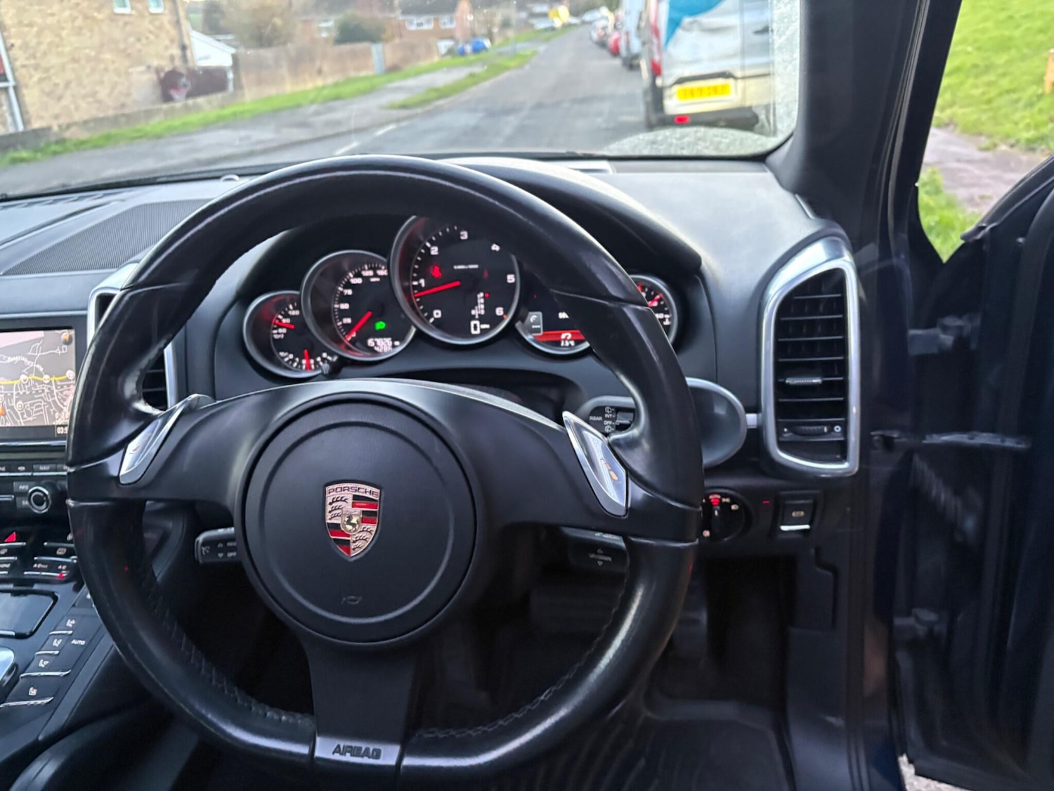 Used Porsche Cayenne 2011 for sale - 76773511: Photo 32