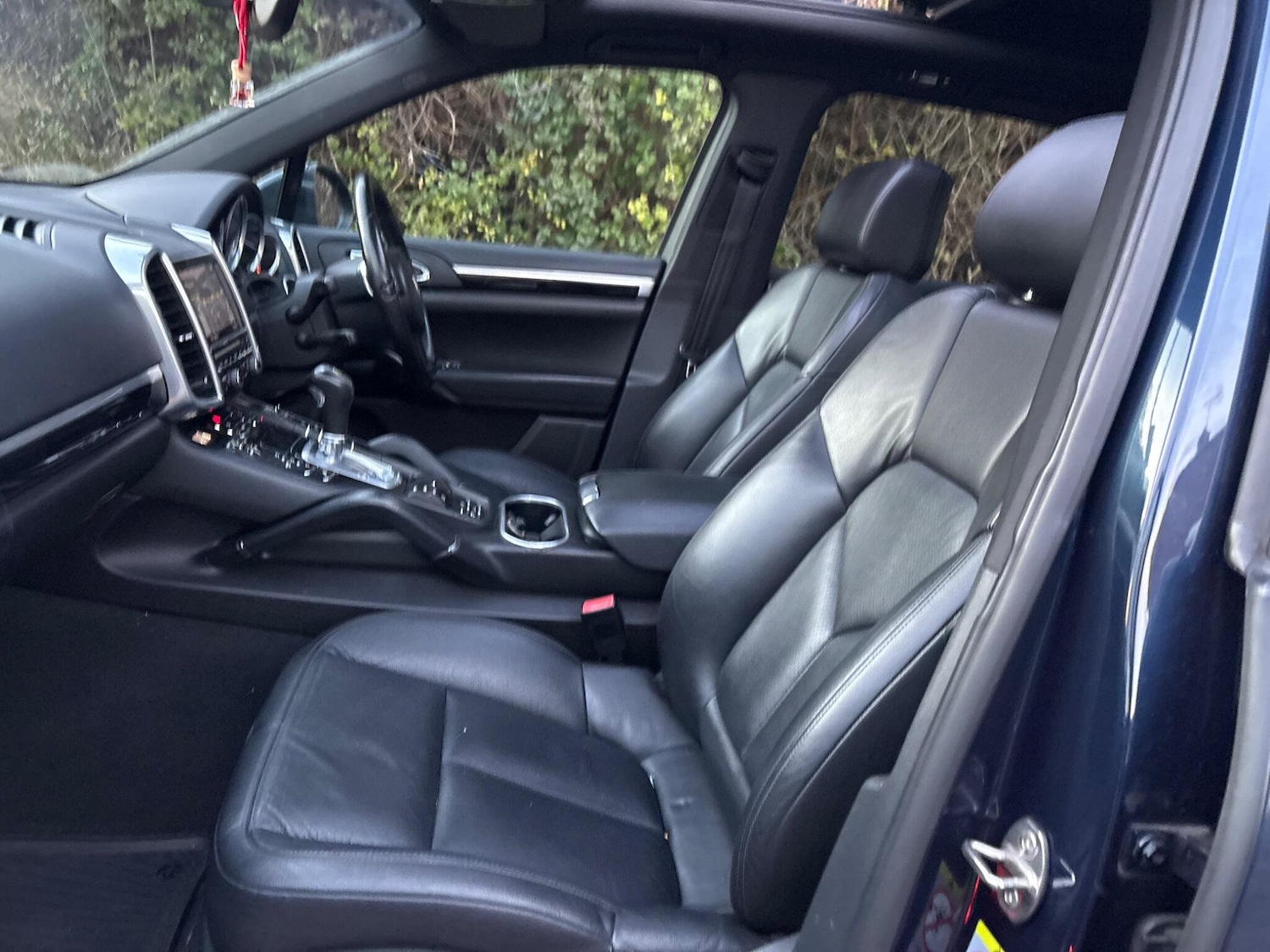 Used Porsche Cayenne 2011 for sale - 76773511: Photo 42