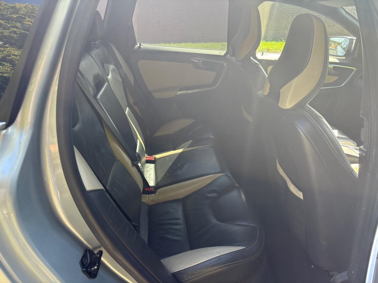 Vehicle 28