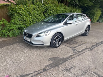 Used Volvo V40 2019 for sale - 78536872: Photo