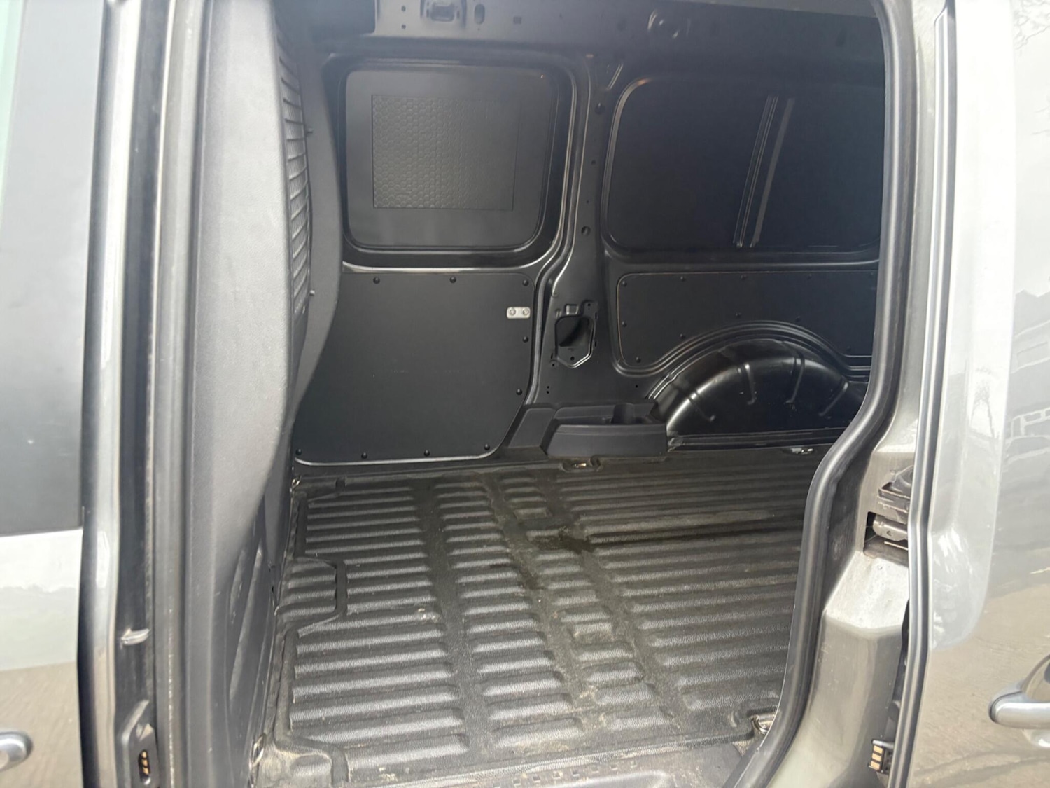 Used Volkswagen Caddy Maxi for sale - 77660471: Photo 24