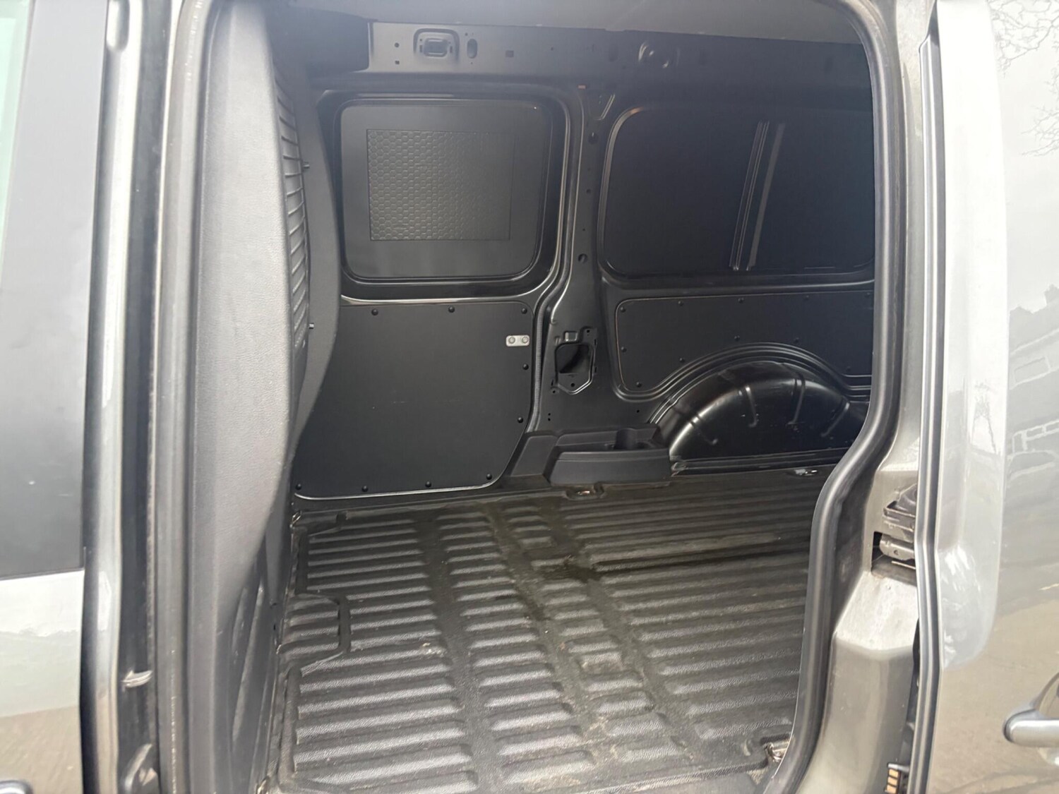 Used Volkswagen Caddy Maxi for sale - 77660471: Photo 37