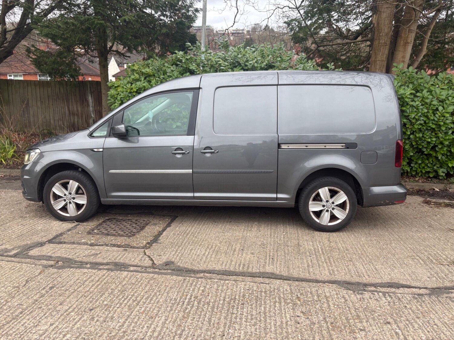 Used Volkswagen Caddy Maxi for sale - 77660471: Photo 76