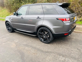 Used Land Rover Range Rover Sport 2015 for sale - 78385511: Photo