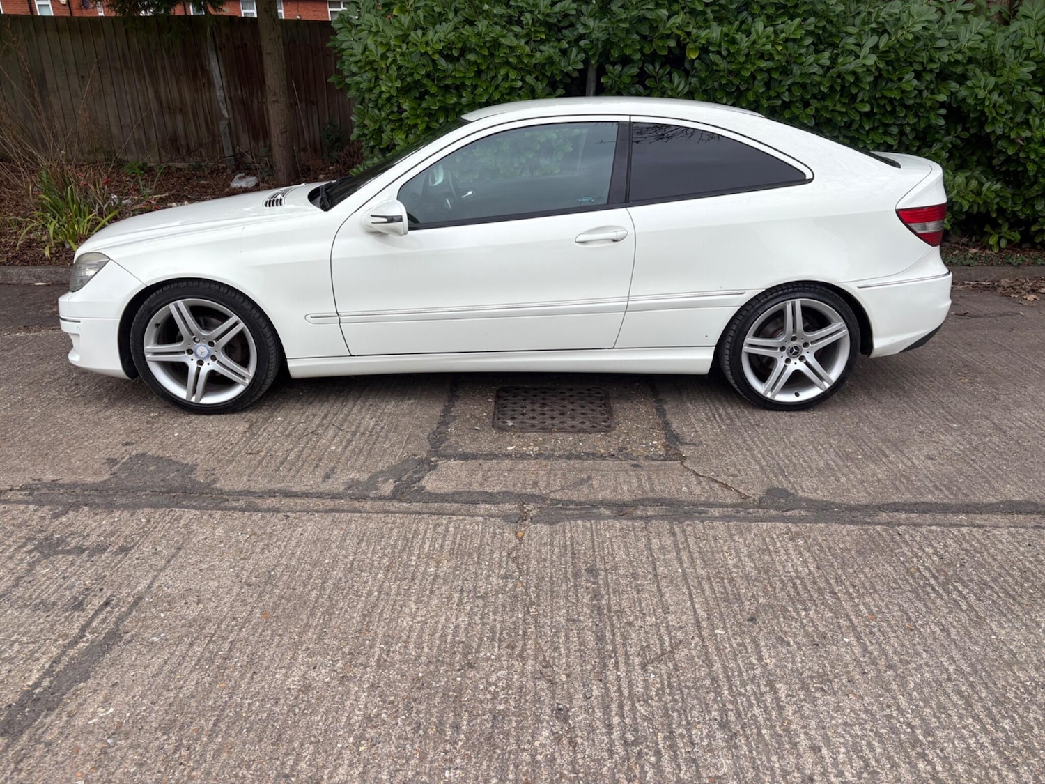 Used Mercedes-Benz CLC Class 2009 for sale - 77080109: Photo 3