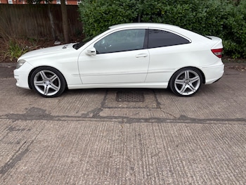 Used Mercedes-Benz CLC Class 2009 for sale - 77080109: Photo