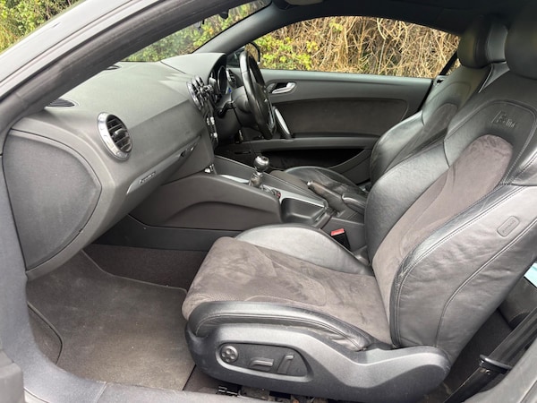 Used Audi TT 2010 for sale - 76217660: Photo 21