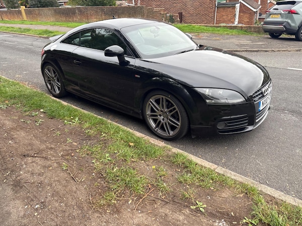 Used Audi TT 2010 for sale - 76217660: Photo 4