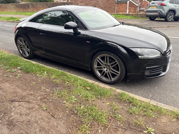 Used Audi TT 2010 for sale - 76217660: Photo 6