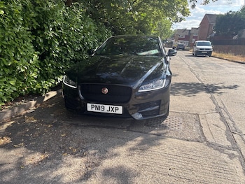 Used Jaguar XF 2019 for sale - 79615976: Photo