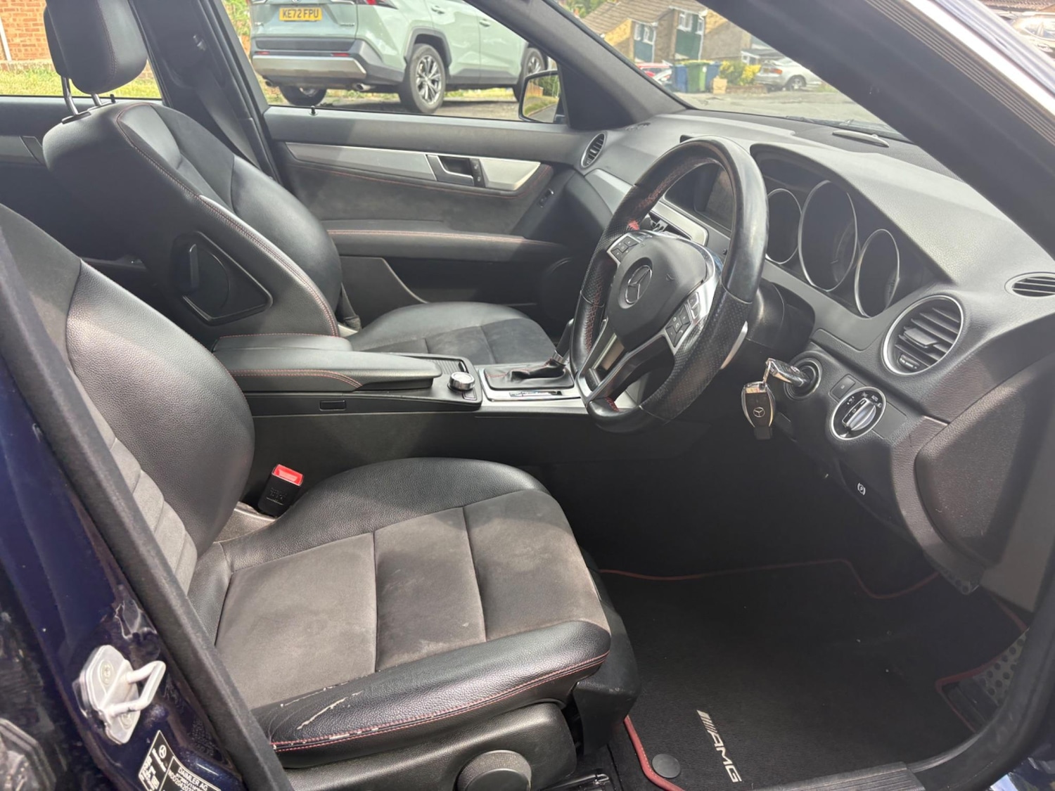 Used Mercedes-Benz C-Class 2014 for sale - 76102065: Photo 24