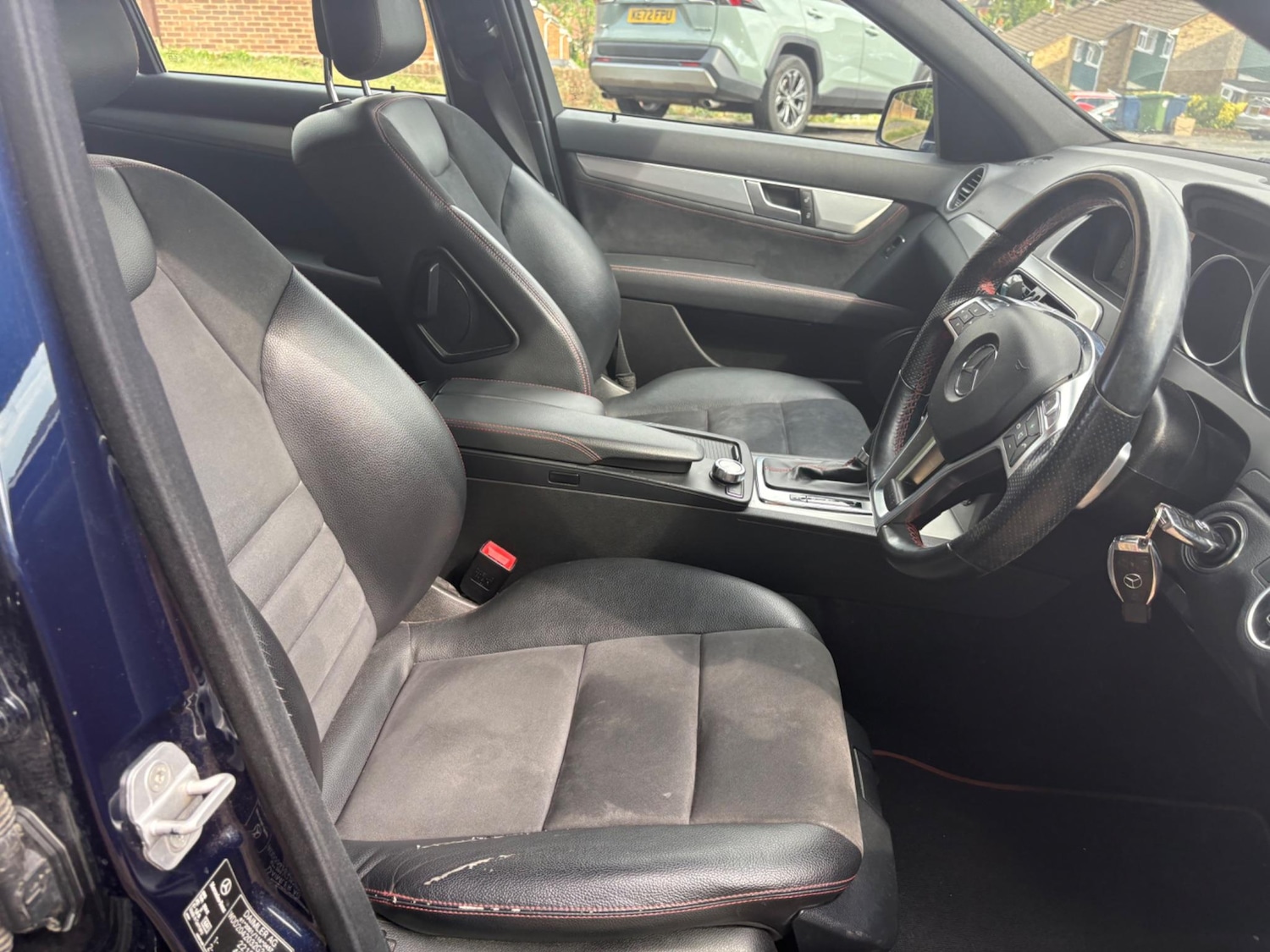 Used Mercedes-Benz C-Class 2014 for sale - 76102065: Photo 25