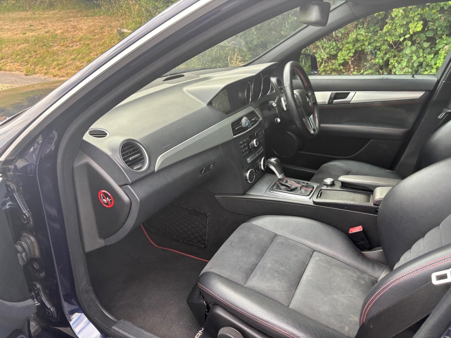 Used Mercedes-Benz C-Class 2014 for sale - 76102065: Photo 40
