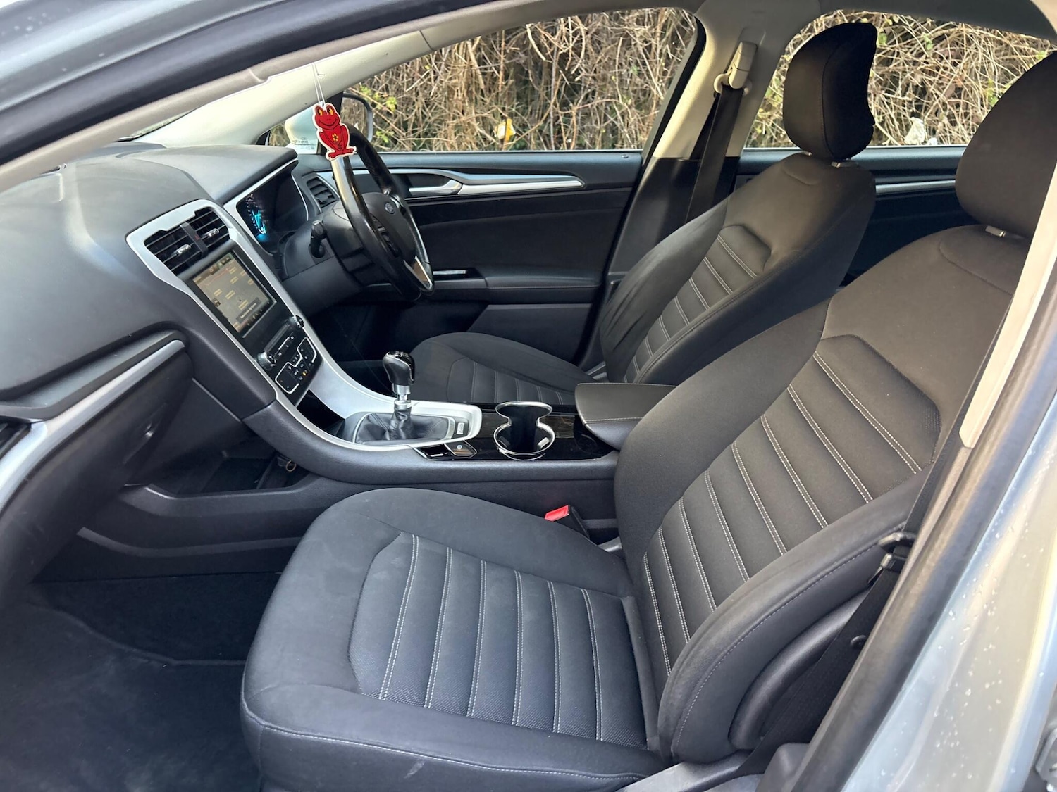 Used Ford Mondeo 2015 for sale - 77018446: Photo 24