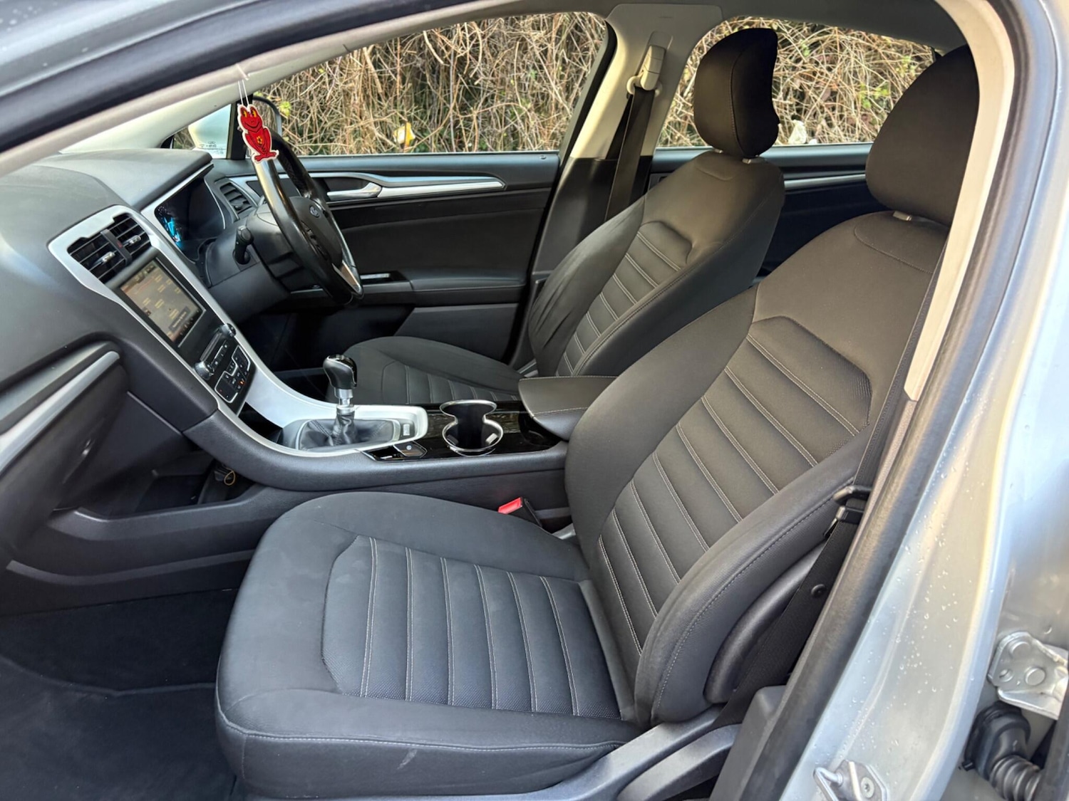 Used Ford Mondeo 2015 for sale - 77018446: Photo 25