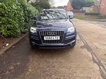 Used Audi Q7 2010 for sale - 77660480: Photo