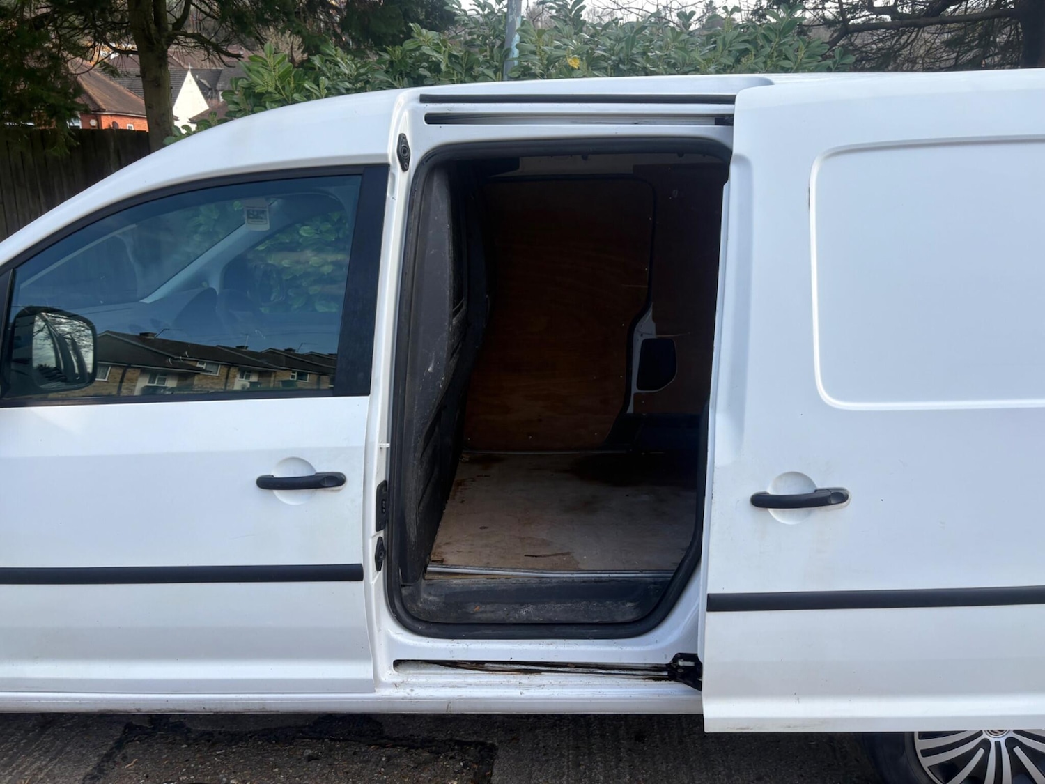 Used Volkswagen Caddy Maxi 2011 for sale - 77706472: Photo 10