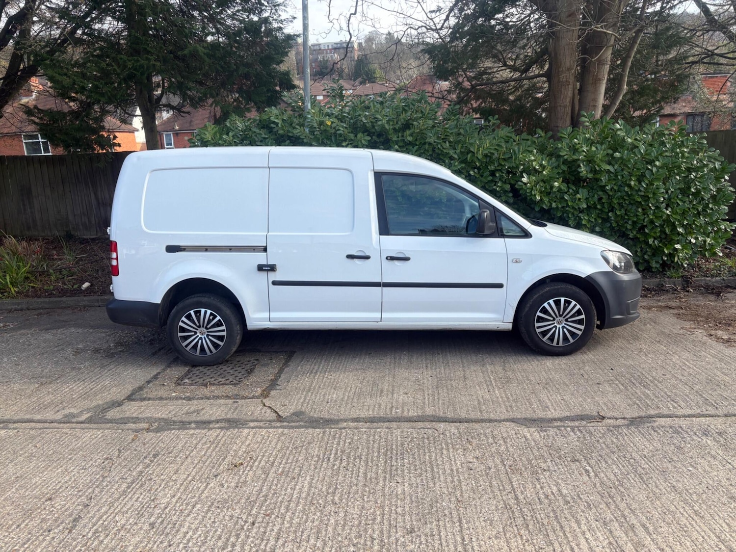 Used Volkswagen Caddy Maxi 2011 for sale - 77706472: Photo 23