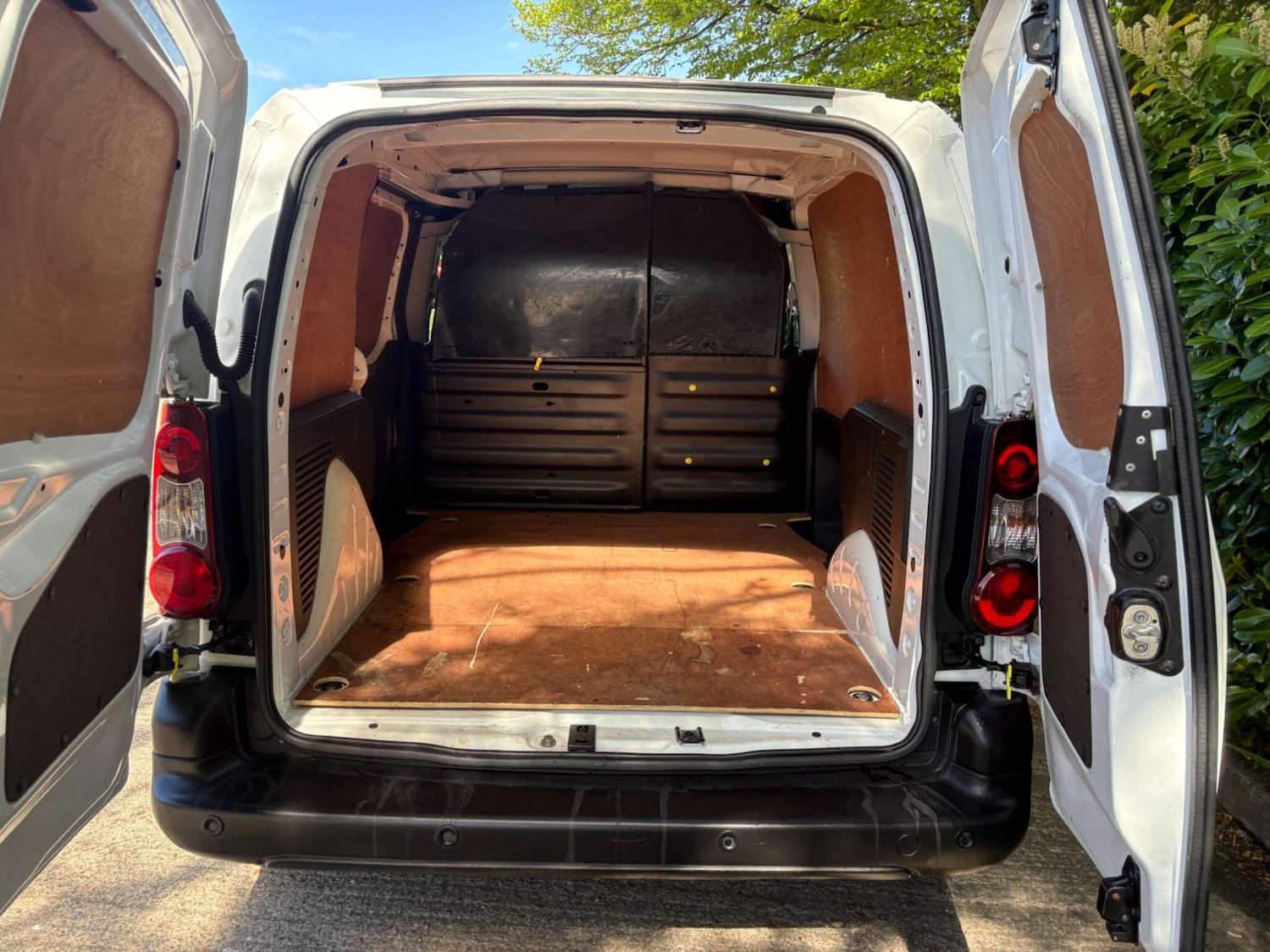 Used Peugeot Partner 2018 for sale - 78220949: Photo 32