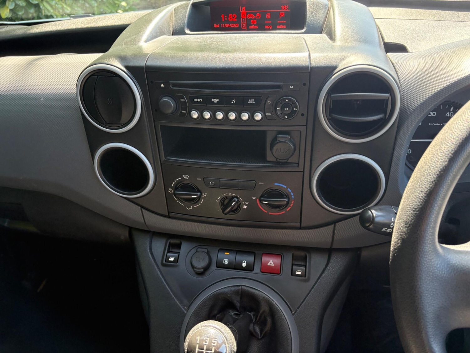 Used Peugeot Partner 2018 for sale - 78220949: Photo 33