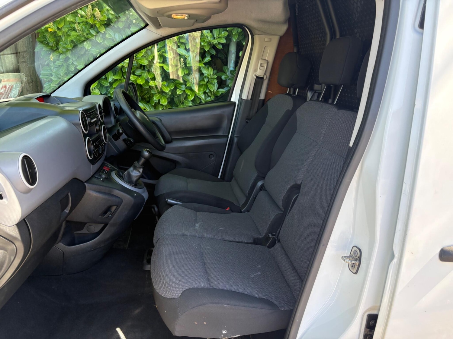 Used Peugeot Partner 2018 for sale - 78220949: Photo 39