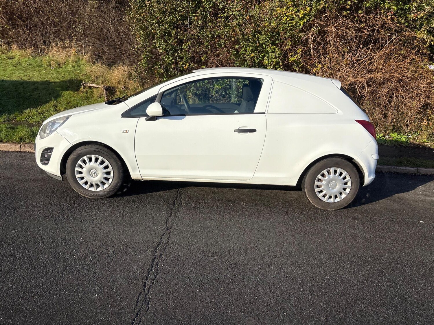 Used Vauxhall Corsa 2014 for sale - 76937650: Photo 24
