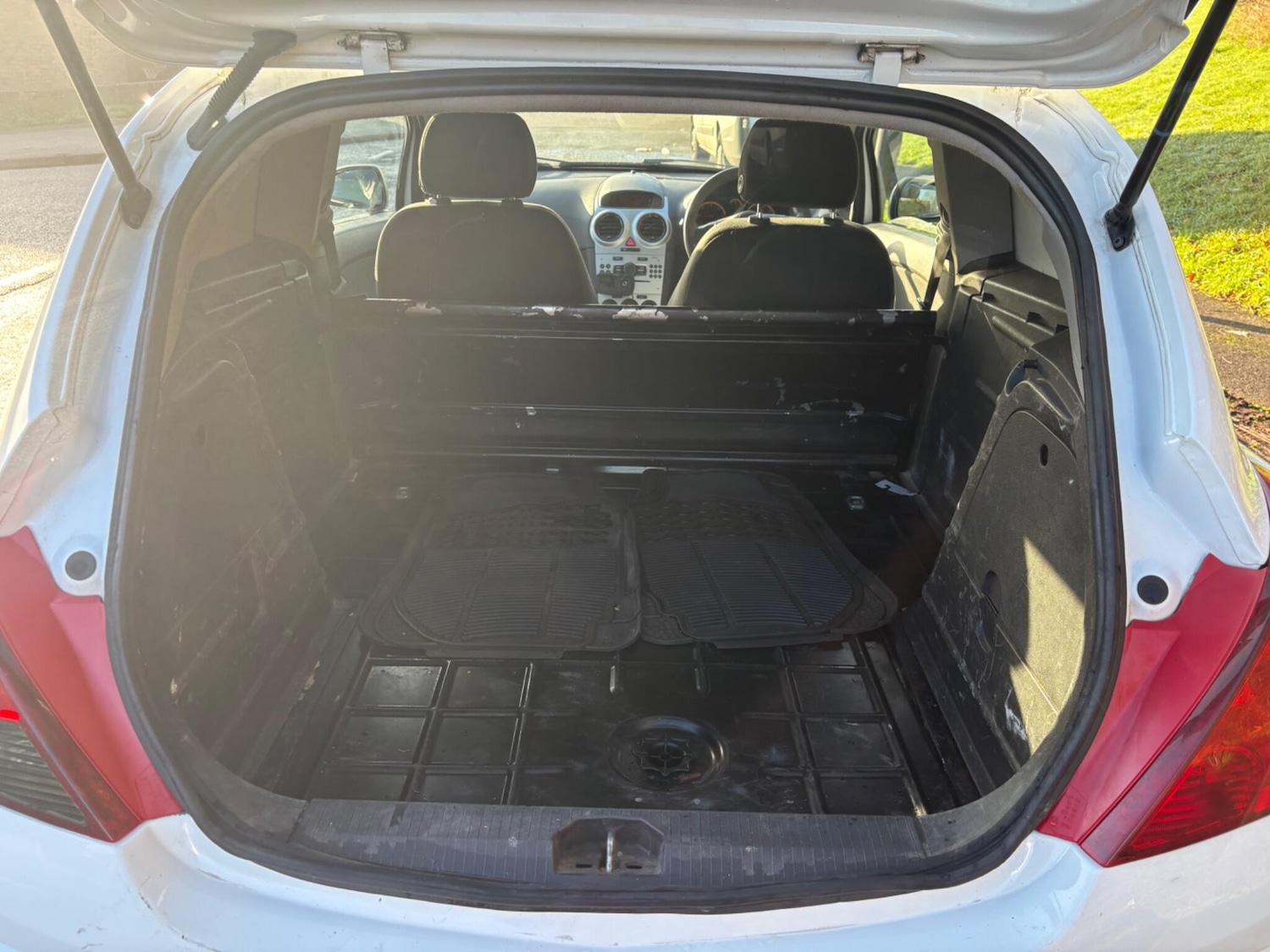 Used Vauxhall Corsa 2014 for sale - 76937650: Photo 75