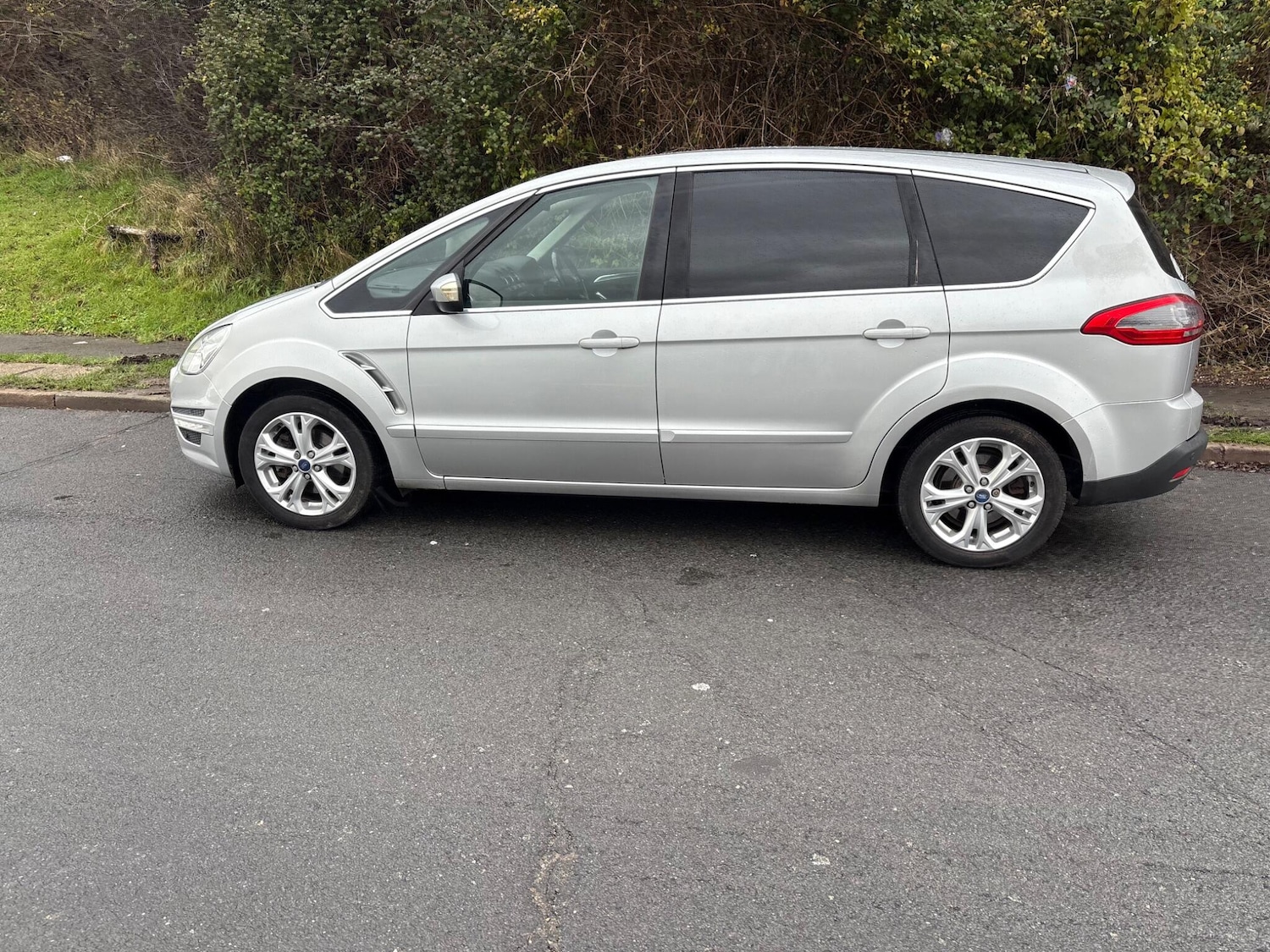 Used Ford S-Max 2012 for sale - 76851347: Photo 40