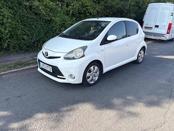 Used Toyota AYGO 2012 for sale - 75582340: Photo