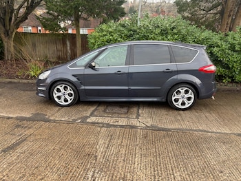 Used Ford S-Max 2015 for sale - 77565474: Photo