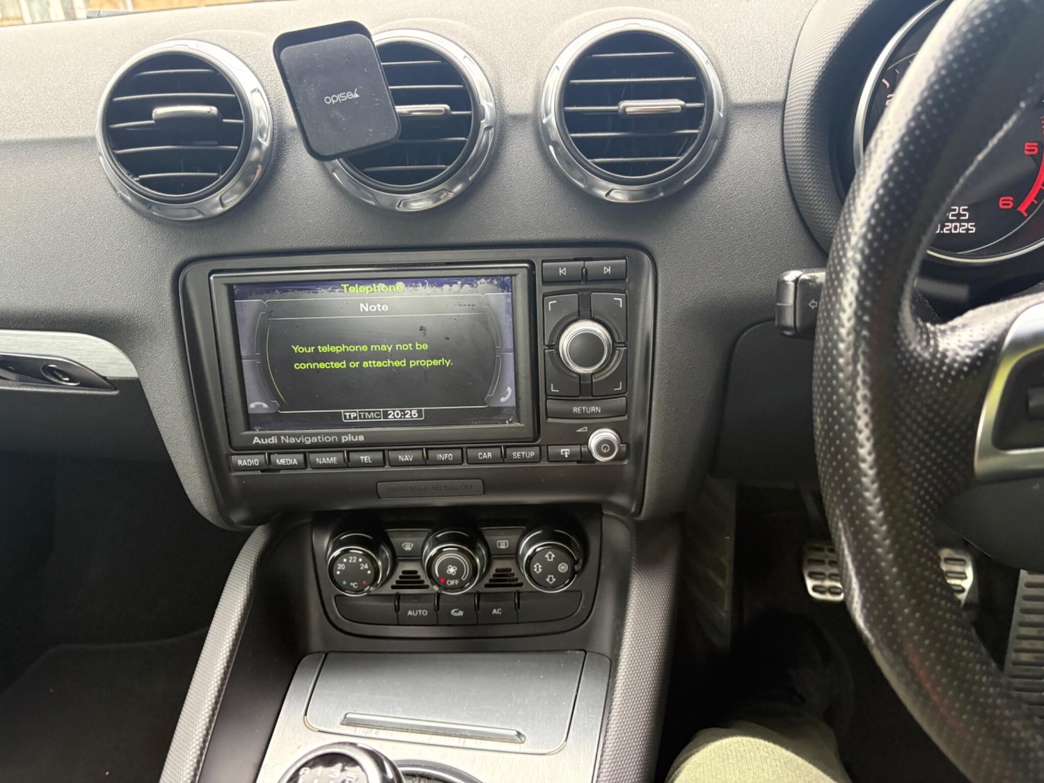 Used Audi TT 2010 for sale - 76717625: Photo 18