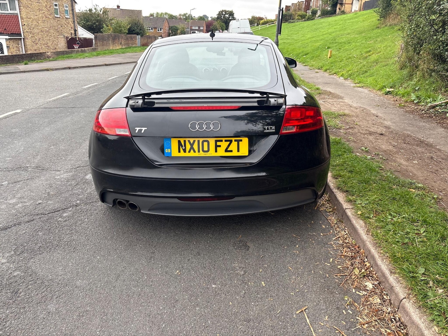 Used Audi TT 2010 for sale - 76717625: Photo 9