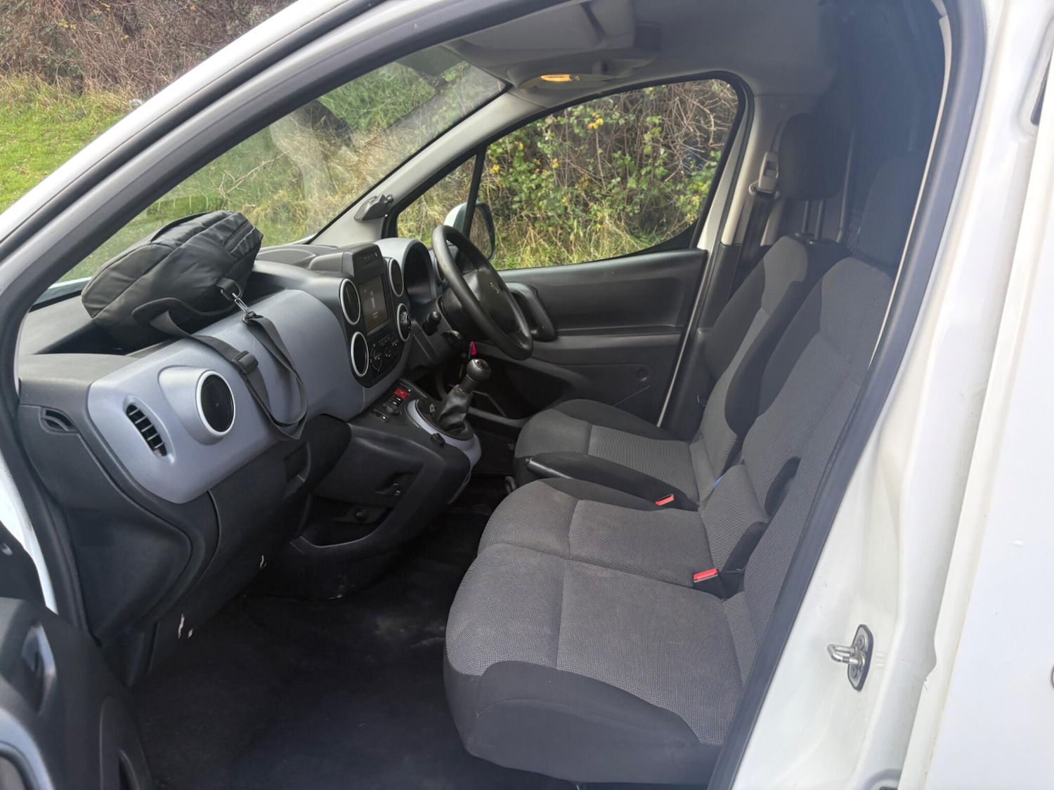 Used Peugeot Partner 2017 for sale - 76969096: Photo 12