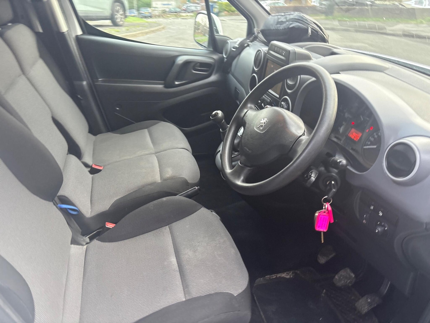 Used Peugeot Partner 2017 for sale - 76969096: Photo 13