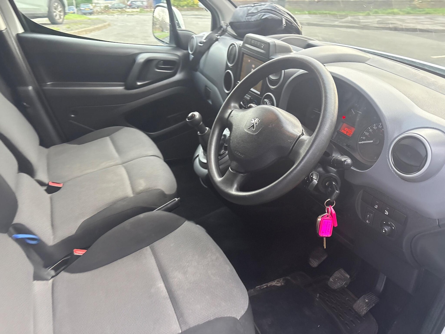 Used Peugeot Partner 2017 for sale - 76969096: Photo 14